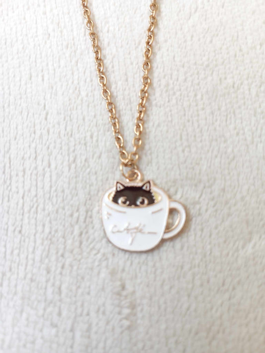 Collier chat tasse