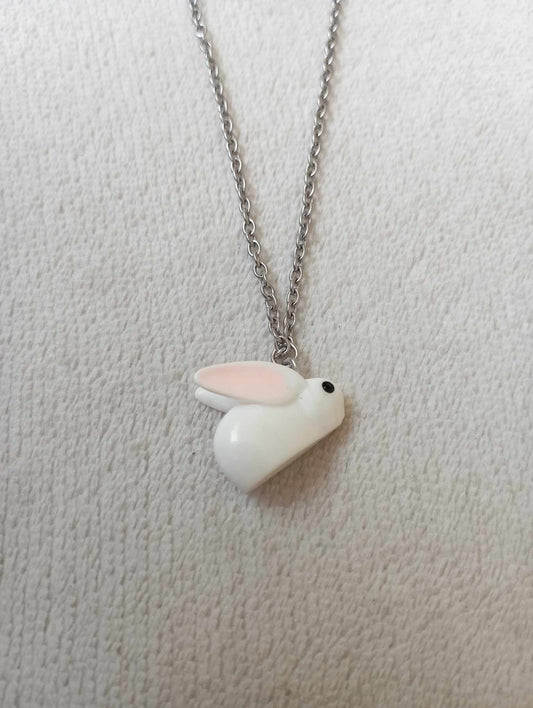 Collier lapin blanc