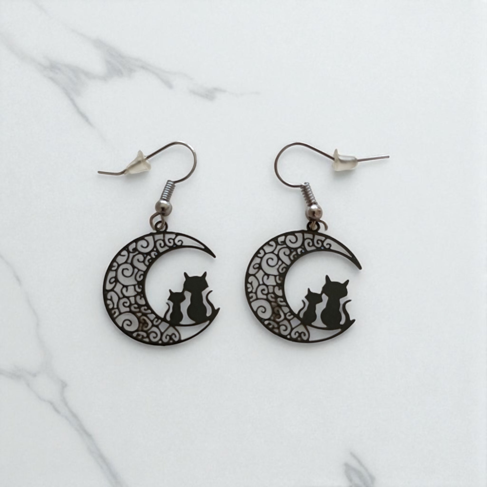 Boucles d'oreilles chat noir filigrane