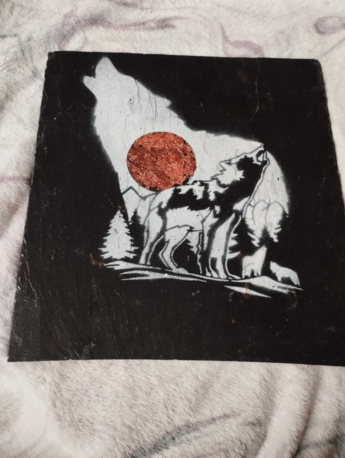 Ardoise déco loup blanc lune cuivre - Les créations d'asuna