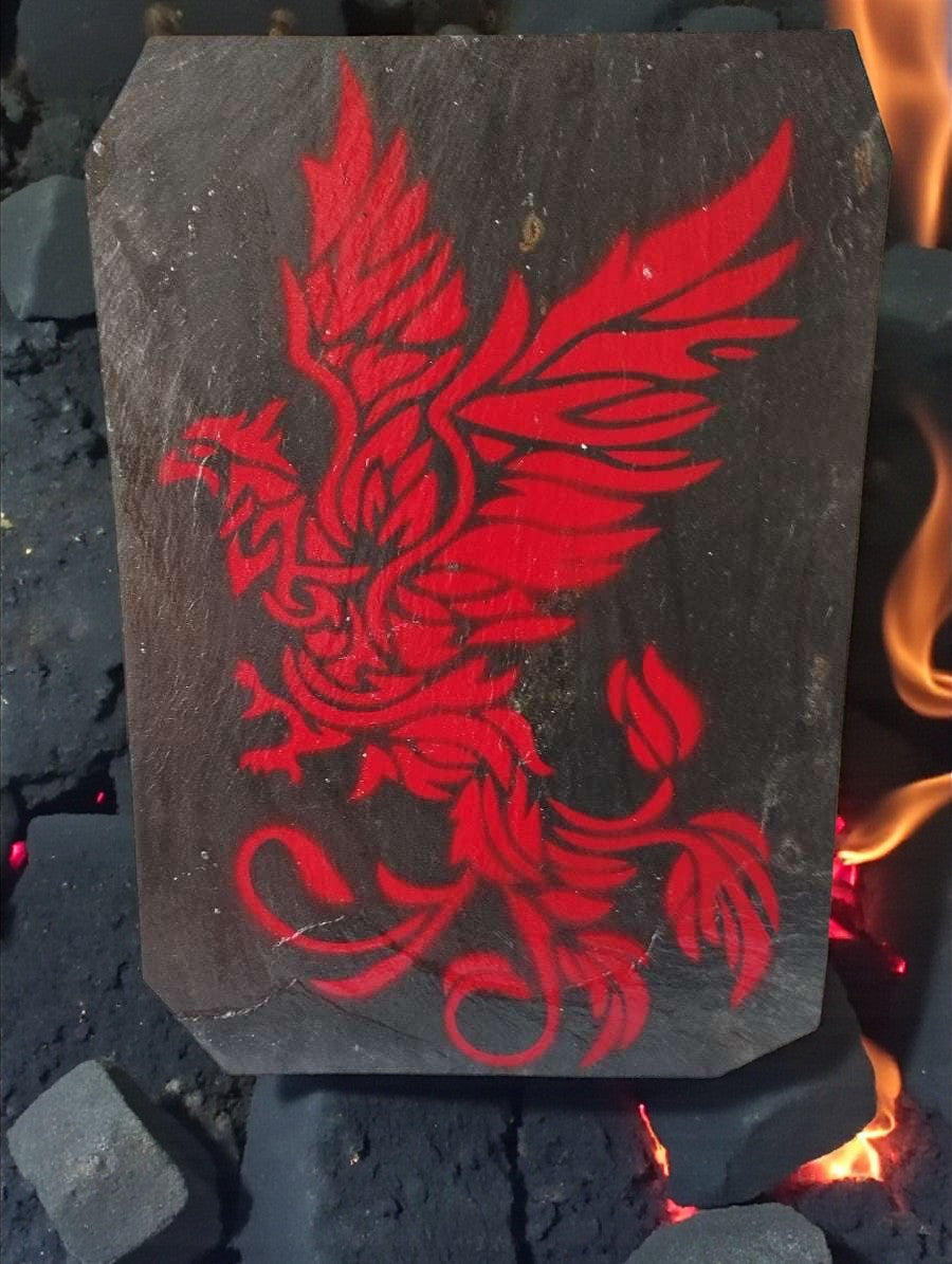 Ardoise déco peinture acrylique phénix de feu

Décoration murale artisanale en ardoise phénix flamboyant vernie satiné