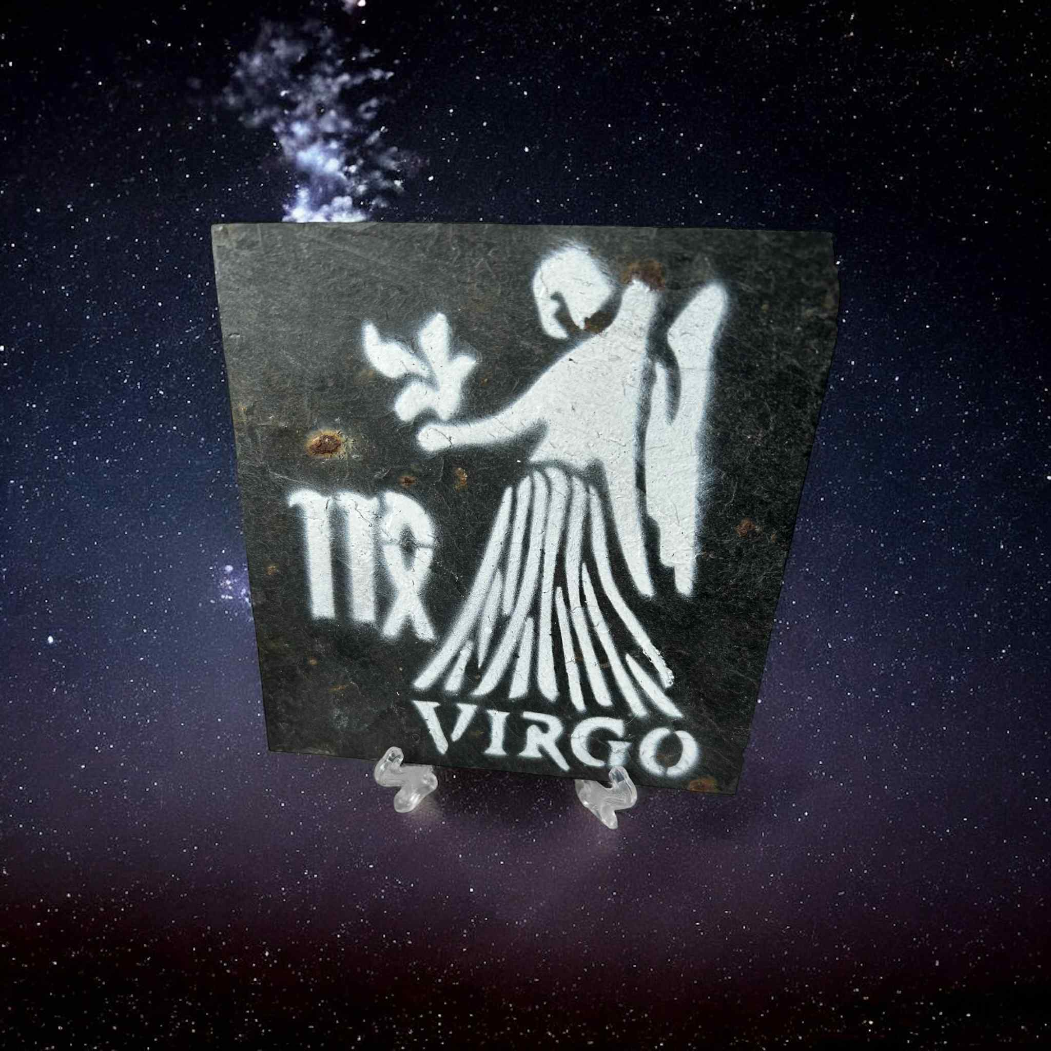 Ardoise vierge peinte à la main avec vernis satiné

Support en pierre naturelle – ardoise décorative sans motif