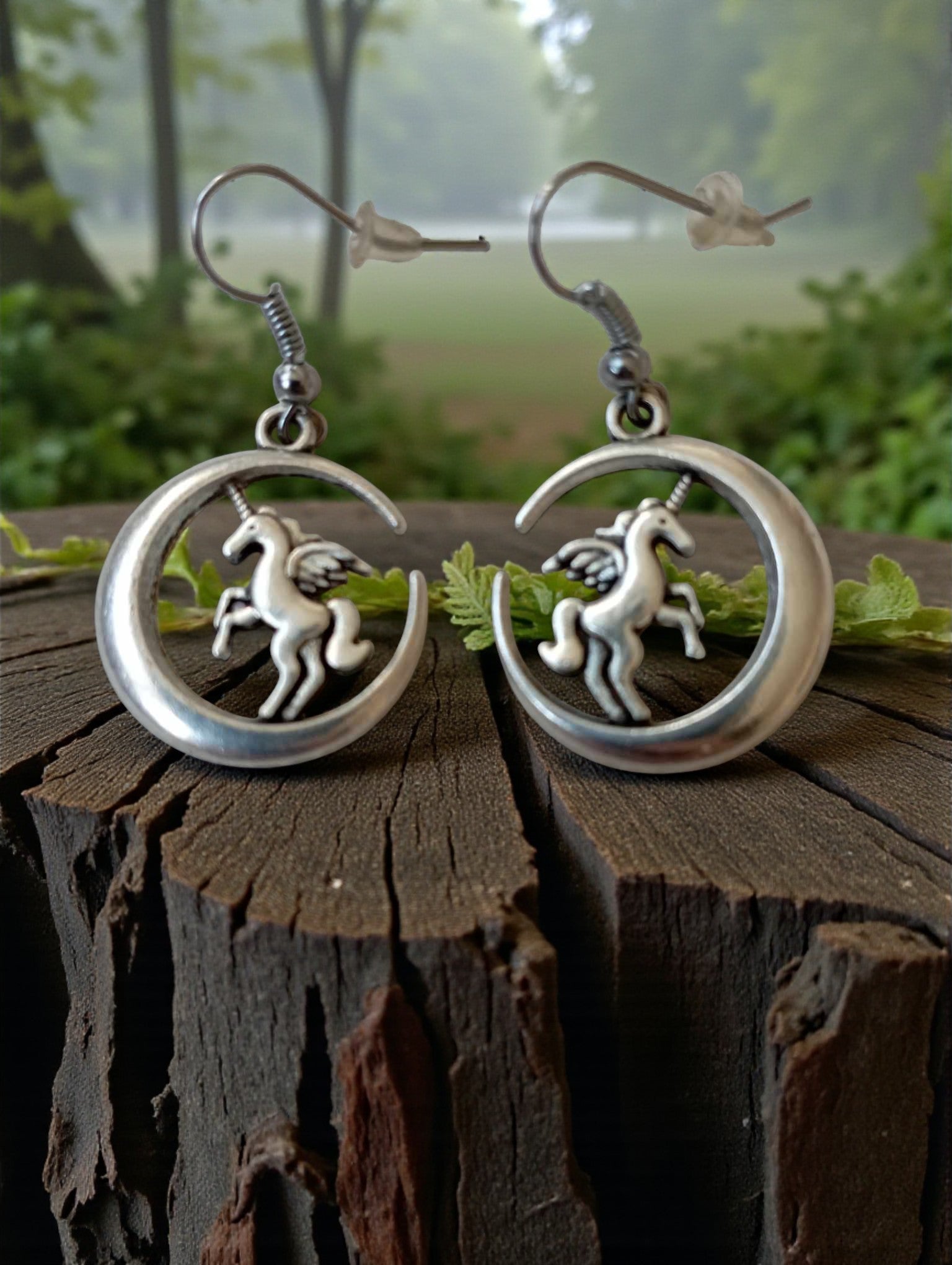 Boucles pendantes hypoallergéniques en acier inoxydable

Boucles d’oreilles originales licorne pour peau sensible