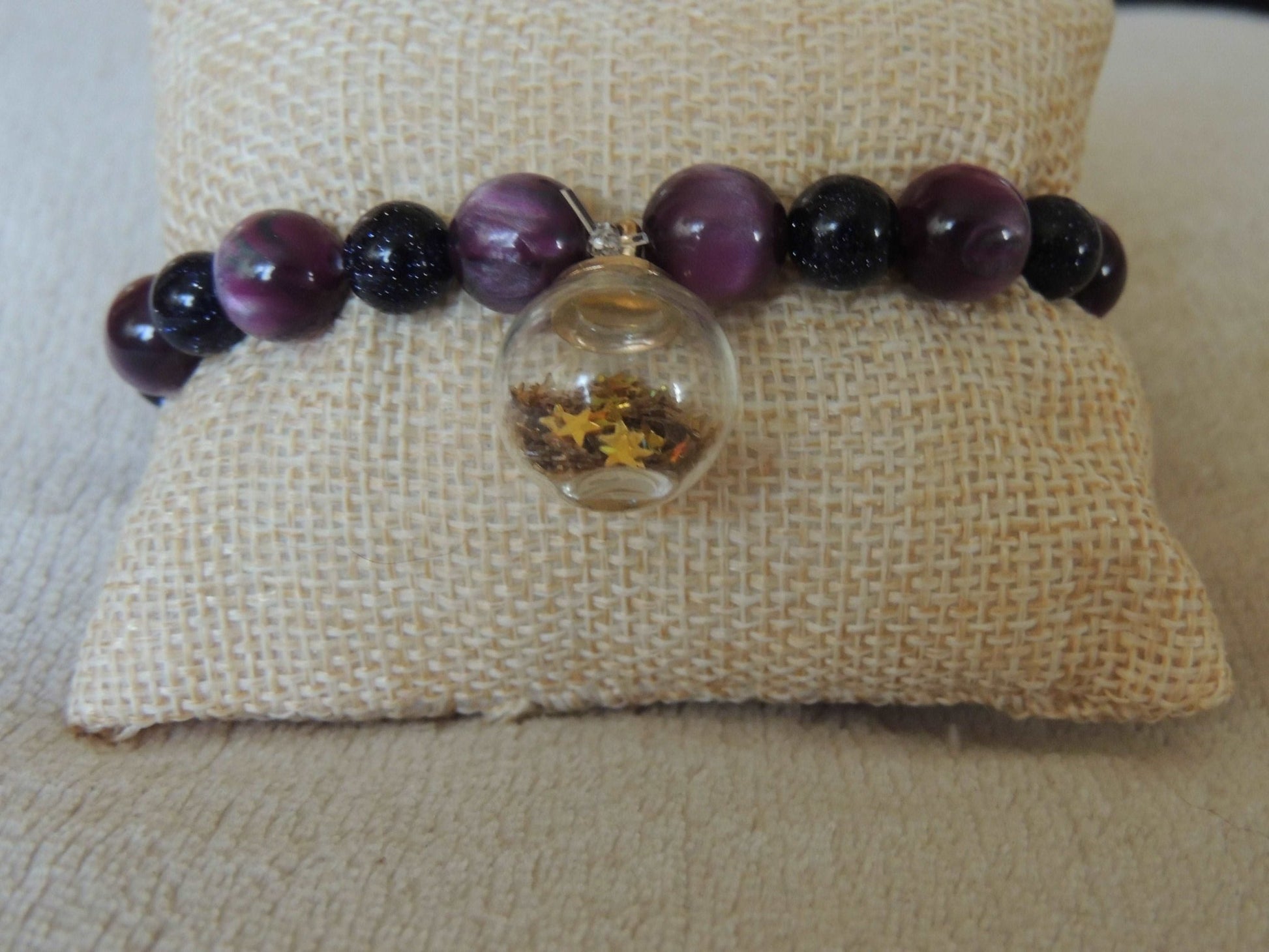 Bracelet perle boule étoile doré - Les créations d'asuna